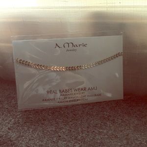 A. Marie laurel leaf choker